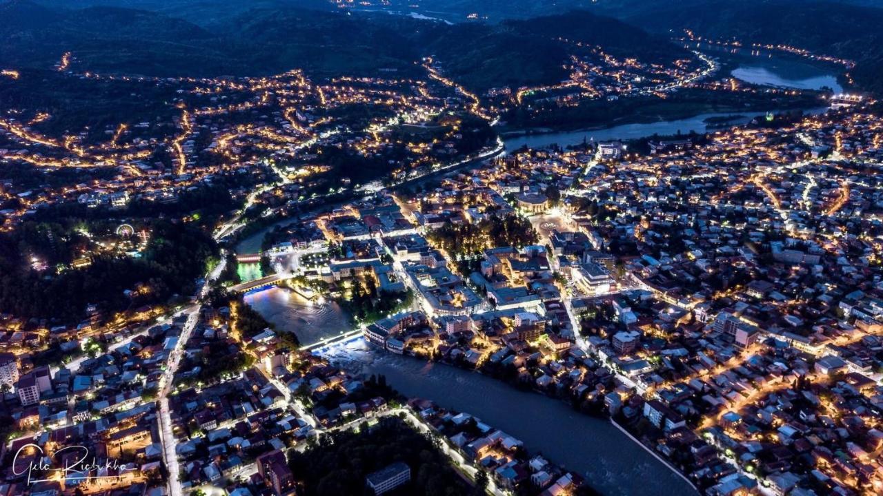 Appartamento Chika Kutaisi Esterno foto